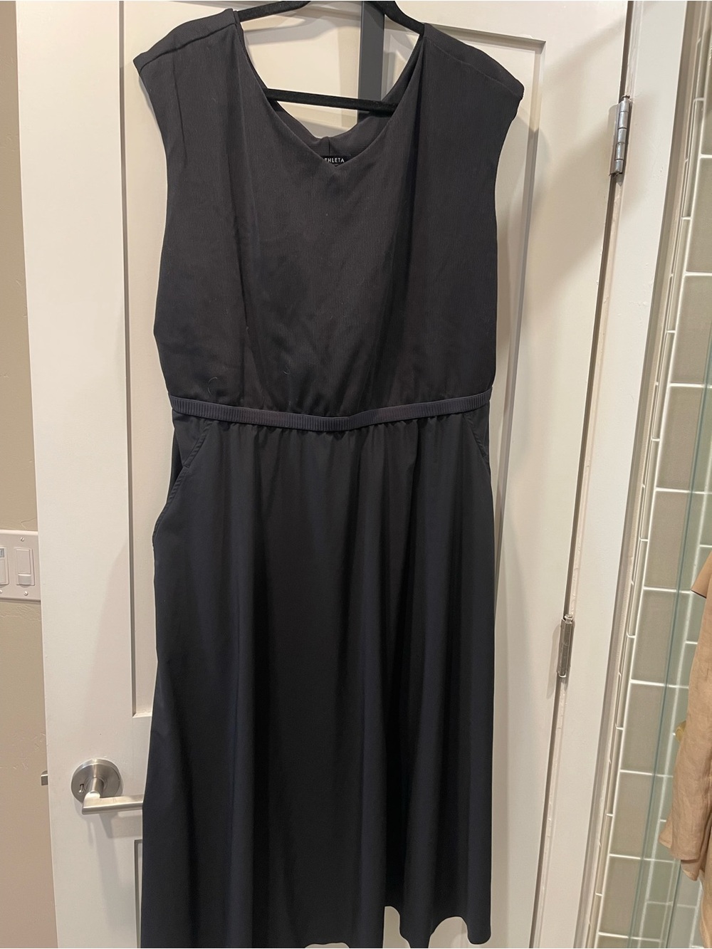 Athleta Black Sleeveless Midi Dress sz 2X